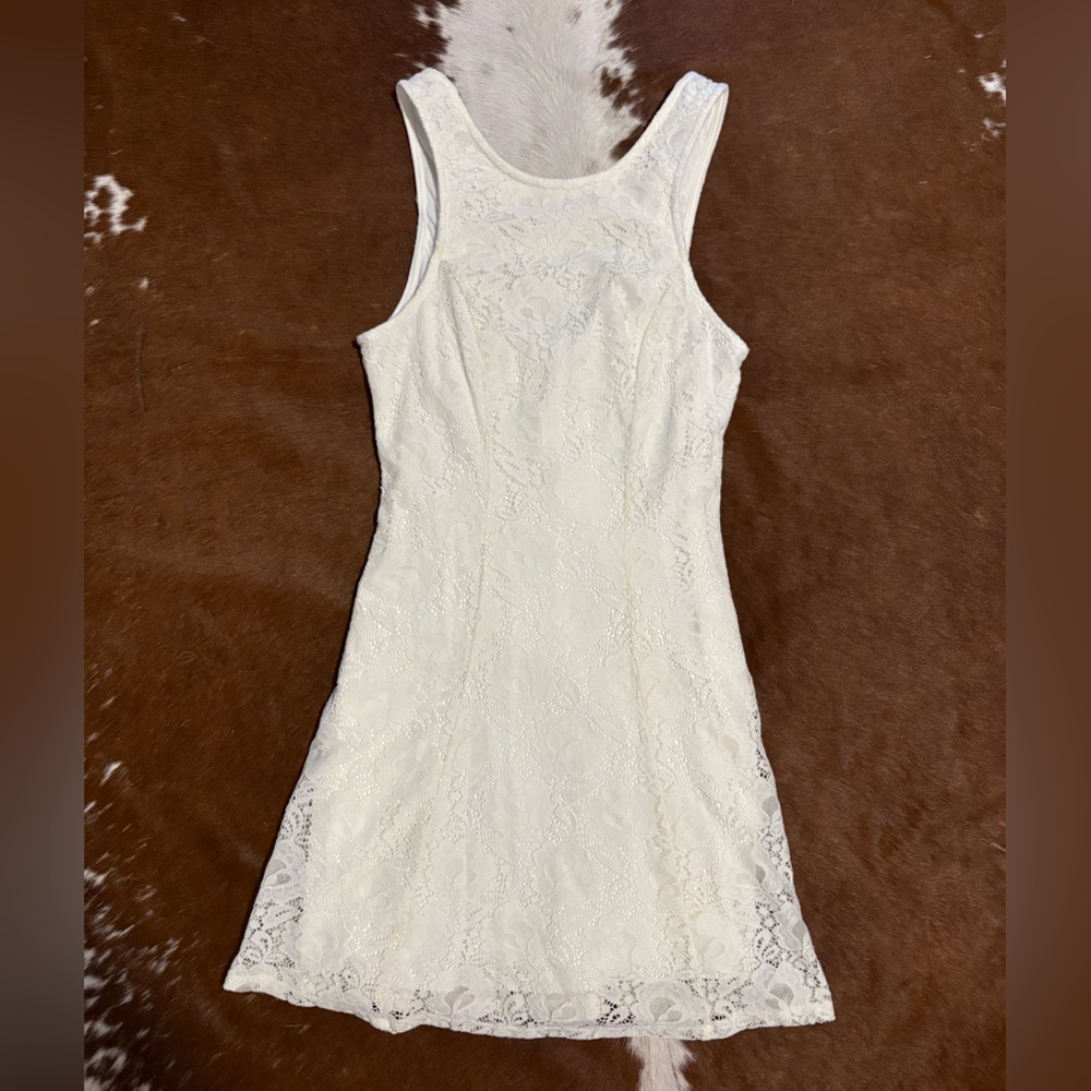 Elegant White Lace Dress